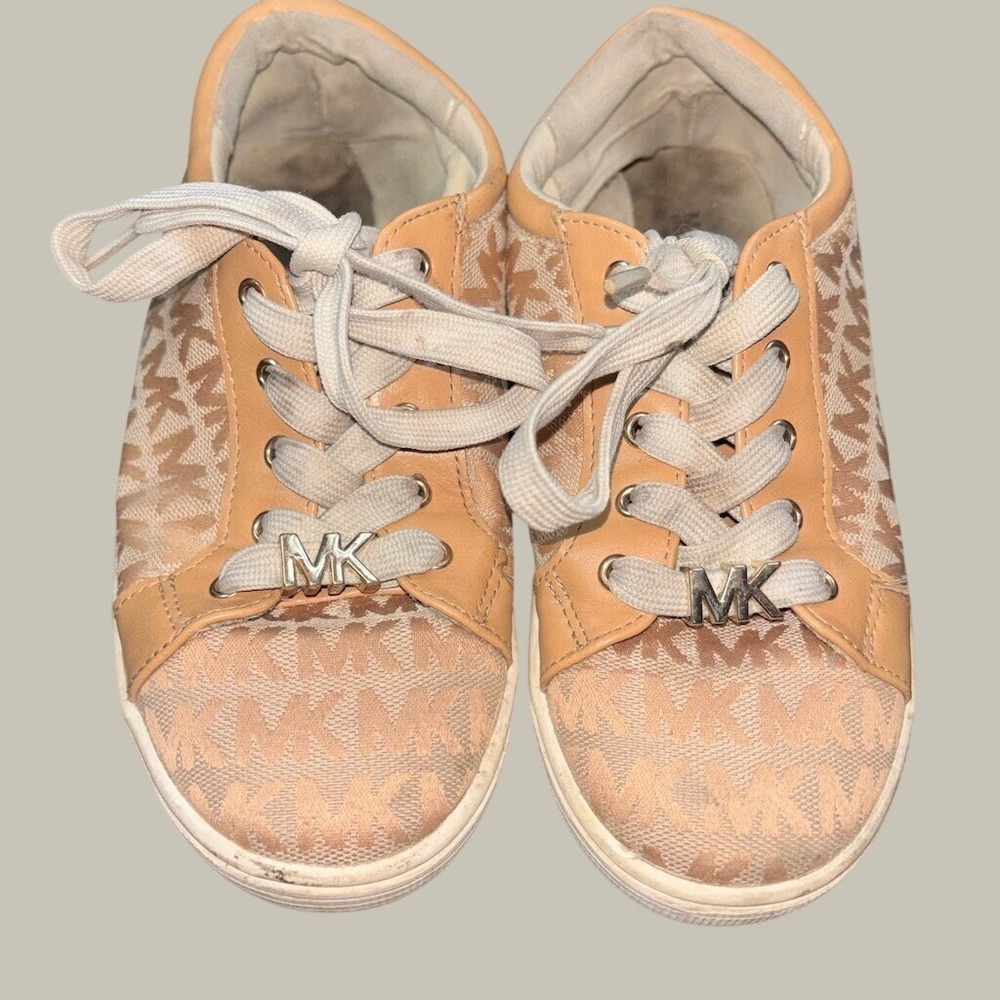 Michael Kors Girls Sneakers Size 2‎ Beige MK Logo Monogram Lace Up Low Top